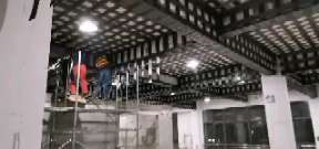 葫芦岛一商场梁，楼板碳纤维加固施工